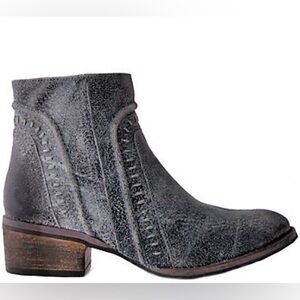 Nomad Leather Ankle Boots - Jameson